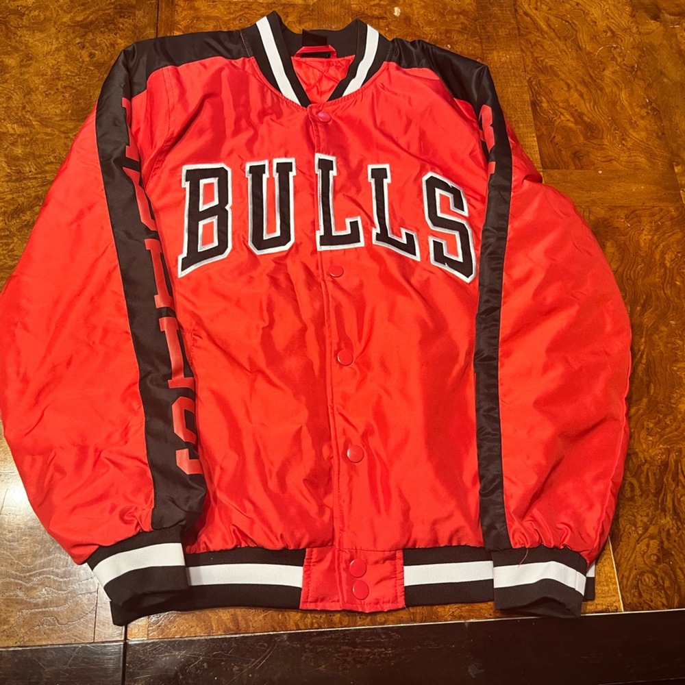 Forever 21 SMALL Red Bulls Puffer Jacket